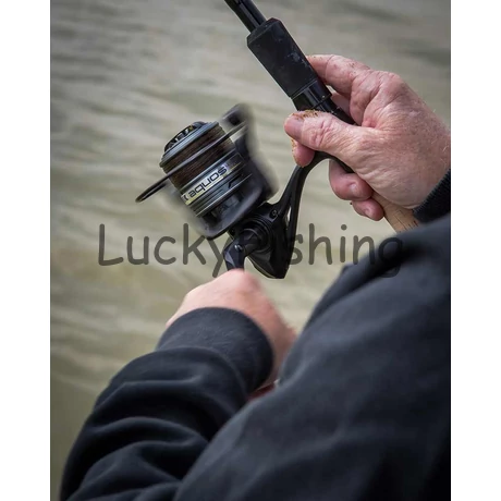 Matrix Aquos Ultra Reels 3000 Elsőfékes Feeder Orsó