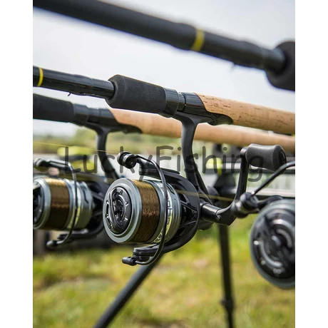 Matrix Aquos Ultra Reels 3000 Elsőfékes Feeder Orsó