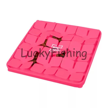 Waudog Silicone Lick Mat - tapadókorongos szőnyeg (szilikon,pink) kutyák és macskák részére (20.5x20.5x1.7cm)