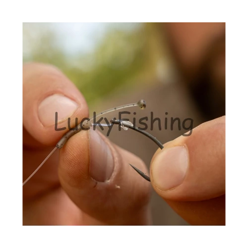 Avid Carp Outline Flecktone D-Rig Kickers Standard Horogbefordító 10db
