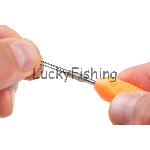 Fox Edges Tubing Threader – Cső befűző eszköz