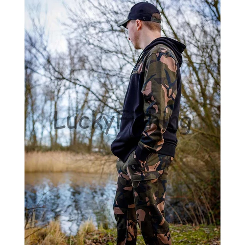 FOX LW Black/Camo Split Zip Hoody Zippzáros Pulóver 2XL